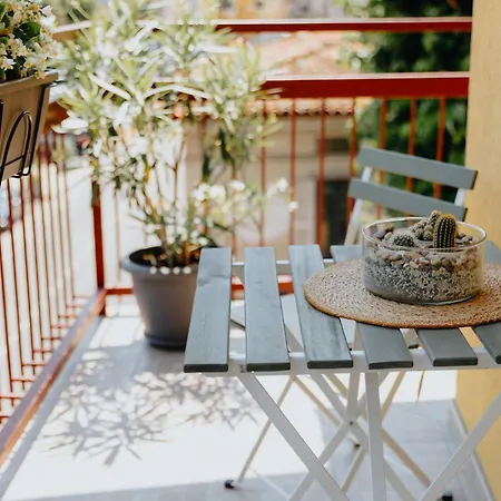 House By Naty Brescia